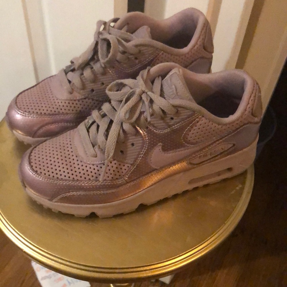 EUC Nike Air